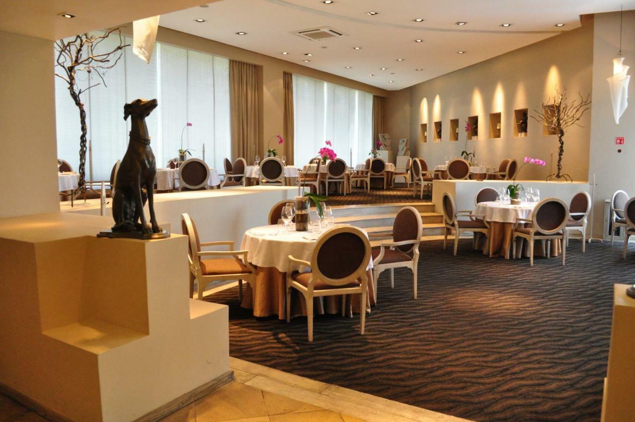 Royal Pedregal Hotel Mexico City Exterior photo Restaurant "Schiff"